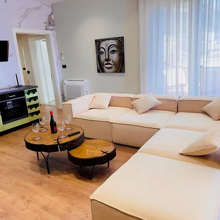 Sea View Luxury Penthouse Apartment Vlore