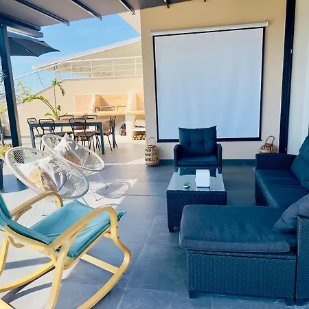 Sea View Luxury Penthouse Apartment