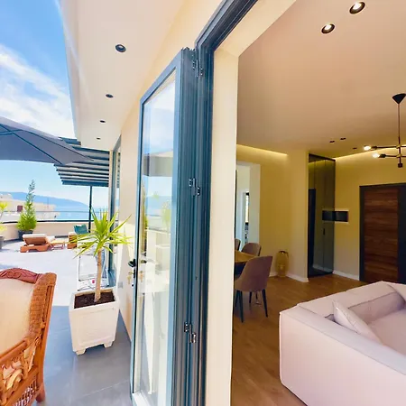 Sea View Luxury Penthouse * Vlorë